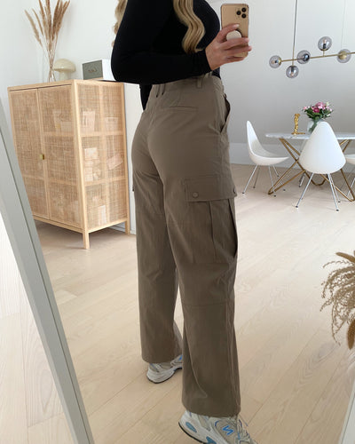 Riley loose cargo pants desert taupe